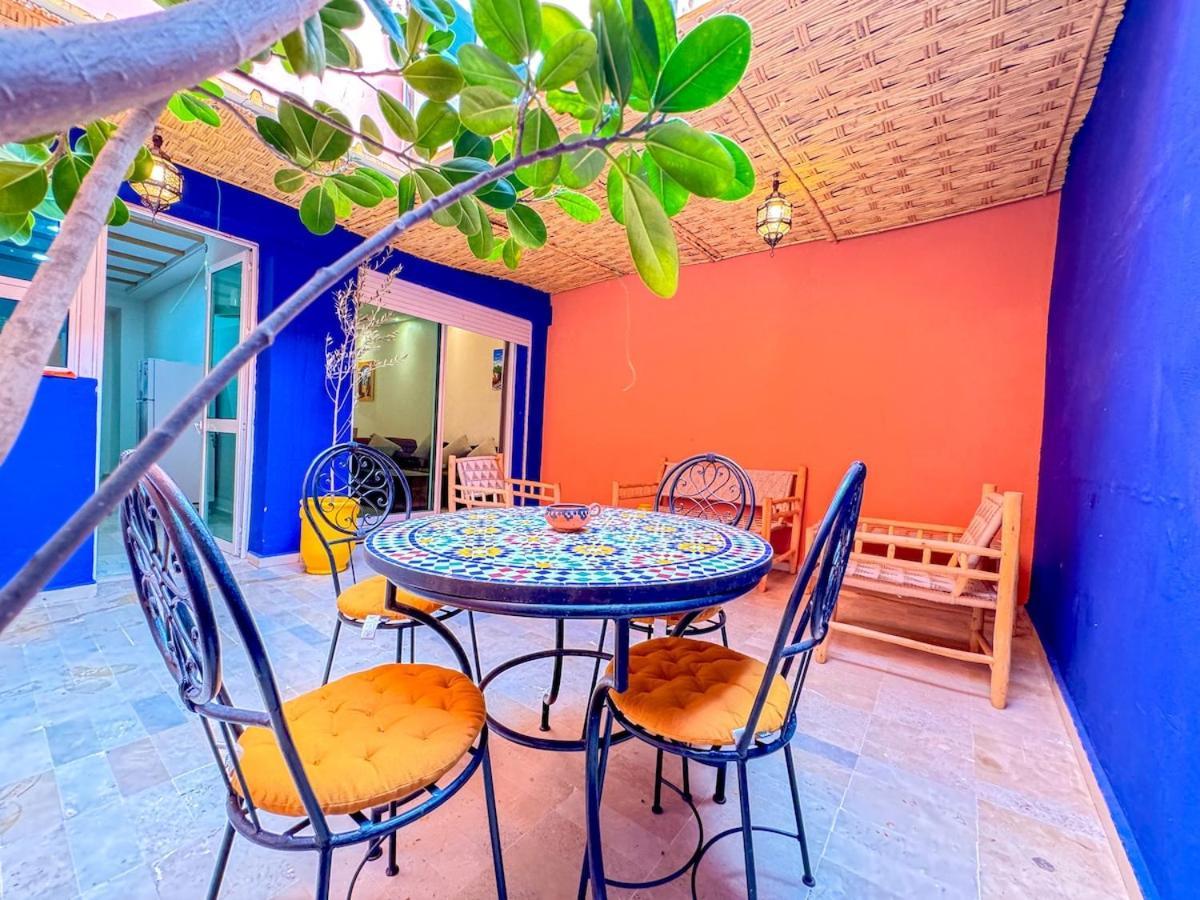 Elegant 2-bedroom Duplex Downtown Private Terrace Appartement *