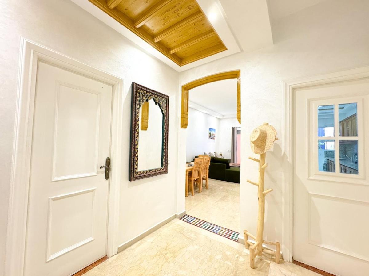Elegant 2-bedroom Duplex Downtown Private Terrace Appartement Marrakesh