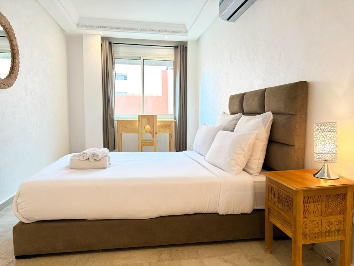 Elegant 2-bedroom Duplex Downtown Private Terrace *