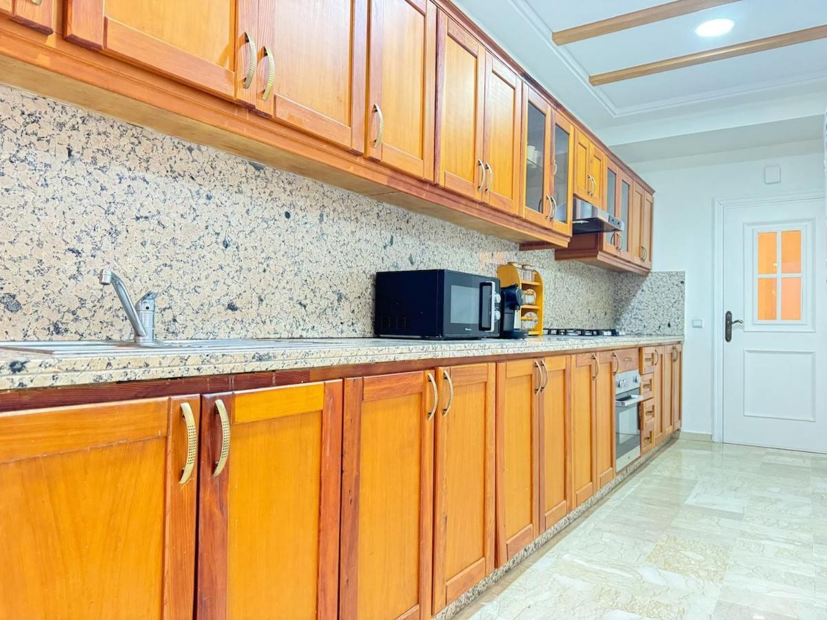 Elegant 2-bedroom Duplex Downtown Private Terrace Appartement *