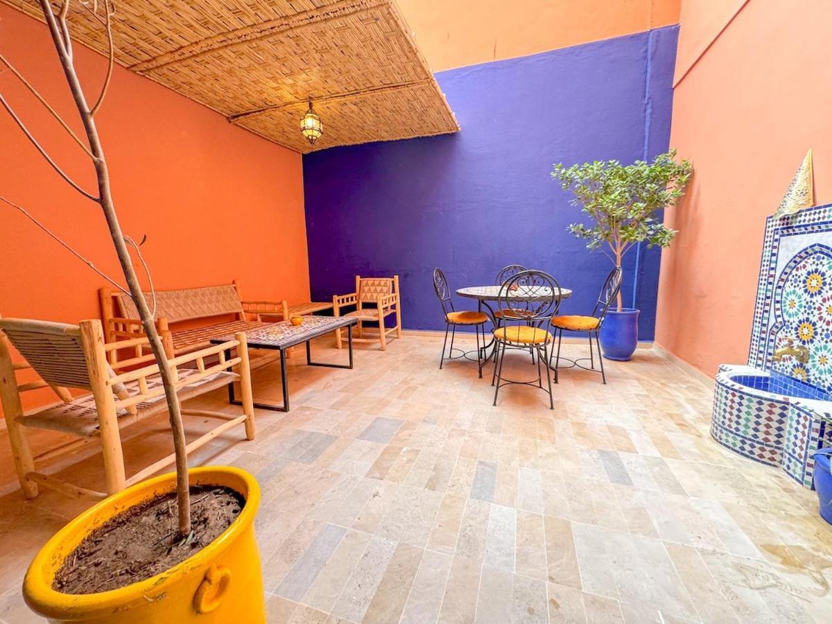 Elegant 2-bedroom Duplex Downtown Private Terrace *